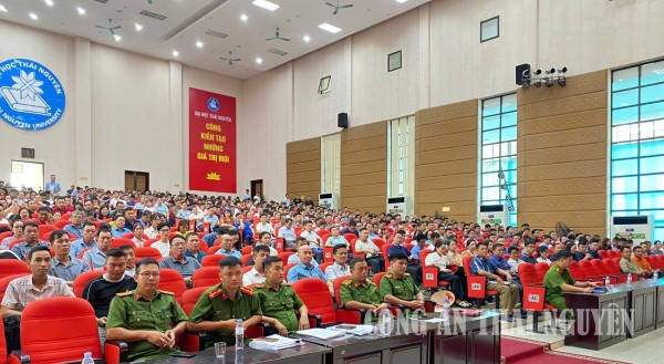 Học viên tham gia khóa huấn luyện.