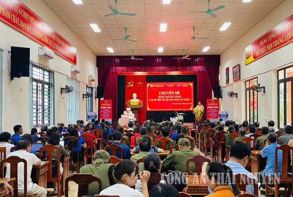 Quang cảnh chung của chương trình.