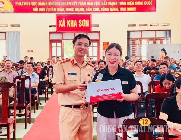 Đẩy mạnh thực hiện chiến dịch đào tạo kỹ năng lái xe mô tô, xe gắn máy an toàn.
