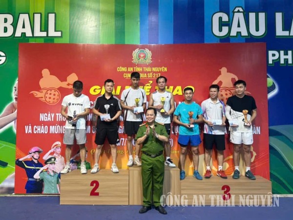 Sôi nổi Giải thi đấu pickleball Cụm thi đua 217