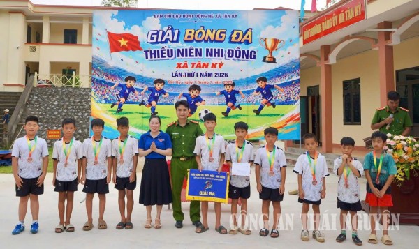 Sôi nổi các hoạt động hè, rèn luyện thể thao gắn với đẩy lùi tệ nạn xã hội.