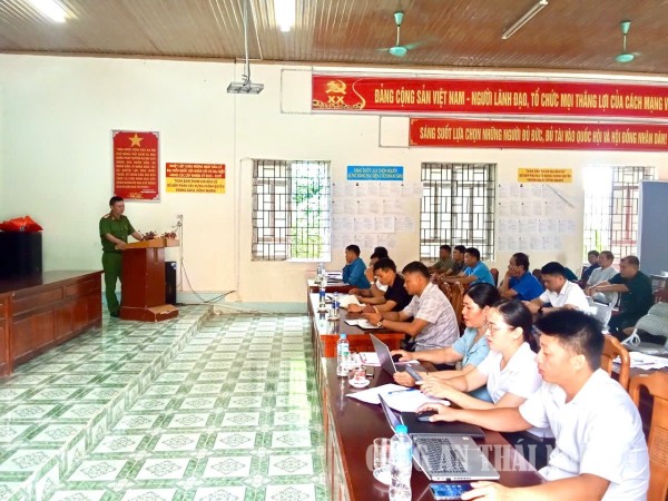 Công an xã Xuân Dương tuyên truyền phòng, chống ma túy.