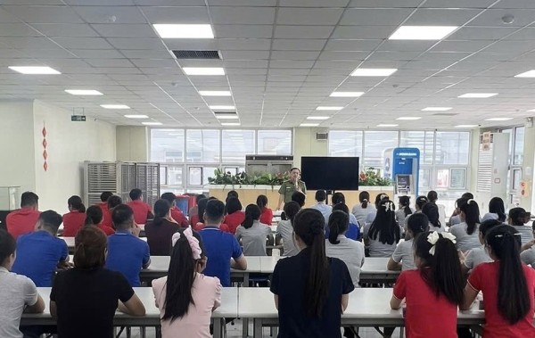 Tuyên truyền, hướng dẫn doanh nghiệp chủ động phòng ngừa, bảo đảm an ninh, an toàn ngay tại cơ sở