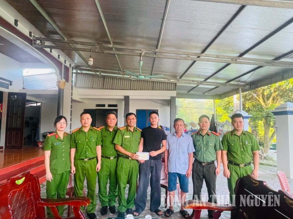 Biểu dương các lực lượng có thành tích trong đấu tranh phòng, chống tội phạm