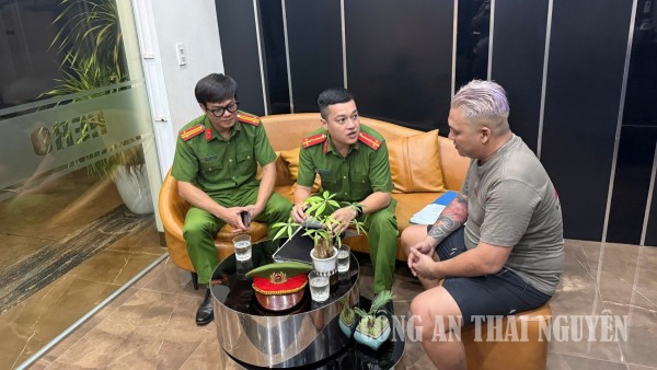 Công an phường Gia Sàng tăng cường kiểm tra các cơ sở kinh doanh có điều kiện về an ninh, trật tự