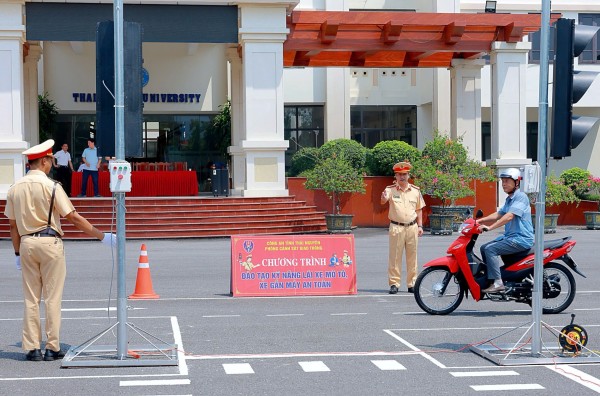 200 công nhân Công ty TNHH SAMJU VINA Thái Nguyên được đào tạo kỹ năng lái xe mô tô, xe gắn máy an toàn