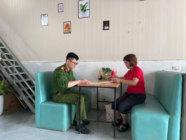 Công an xã Phúc Lộc quản lý các cơ sở kinh doanh có điều kiện về an ninh, trật tự