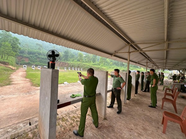 Kiểm tra bắn đạn thật, nâng cao khả năng sẵn sàng chiến đấu