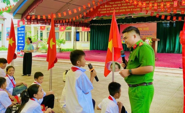 Phát huy vai trò của Cảnh sát trật tự trong bảo đảm an ninh, trật tự trên địa bàn xã La Bằng