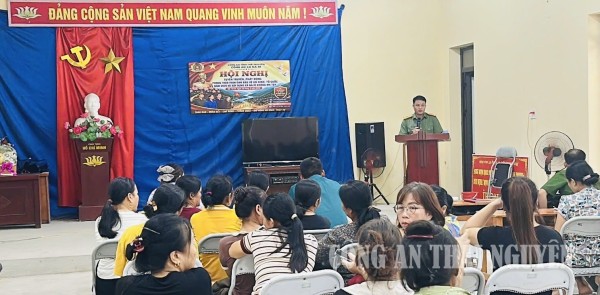 Ảnh 2 na rì tuyên truyền phát động