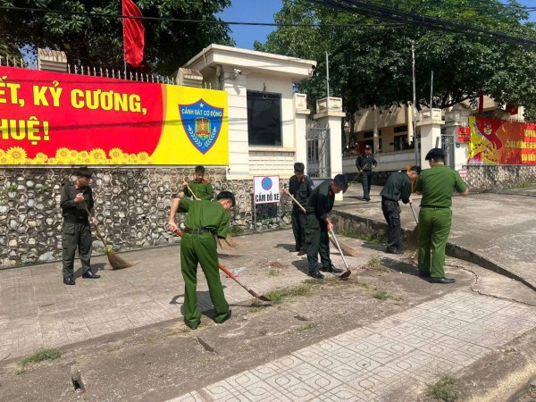 Cán bộ, chiến sĩ Phòng Cảnh sát cơ động xây dựng đơn vị văn hóa xanh, sạch, đẹp