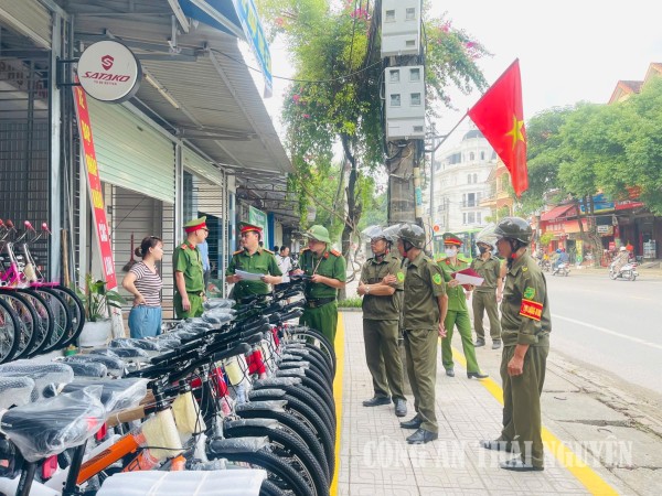 Linh Sơn ktra trật tự đô thị