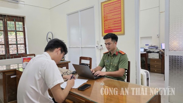 Công an phường Linh Sơn phòng ngừa, ngăn chặn thông tin xấu độc trên không gian mạng