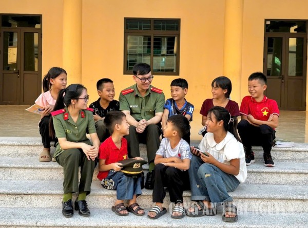 Những bài học đầu tiên dưới mái trường Văn hóa Công an nhân dân I