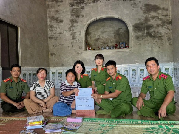 Trại tạm giam số 1 lan tỏa yêu thương từ mô hình “Mẹ đỡ đầu”