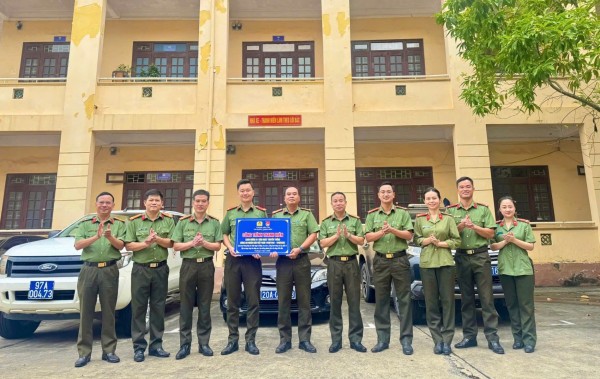 Chi đoàn Phòng Hậu cần ra mắt và bàn giao công trình thanh niên “Hệ thống máy rửa xe”