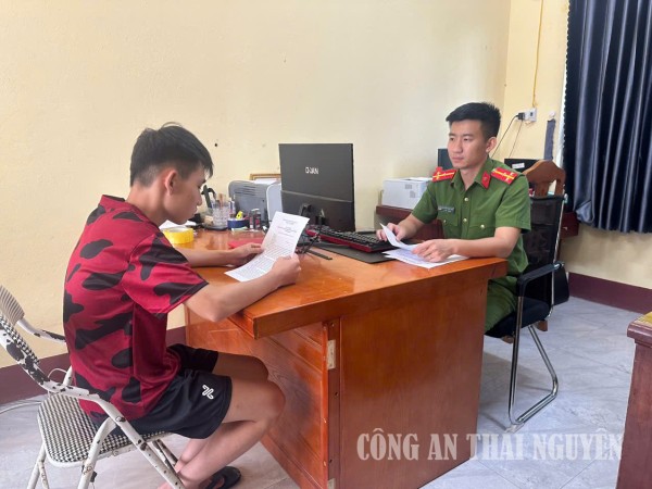 Công an xã Phú Đình chú trọng giáo dục, quản lý thanh, thiếu niên có nguy cơ vi phạm pháp luật