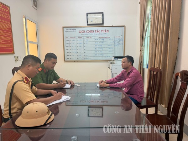 Xử lý vi phạm giao thông của xe đưa đón công nhân