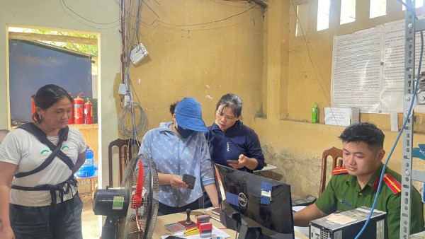 Công an xã Thượng Quan đẩy mạnh cải cách hành chính, nâng cao chất lượng phục vụ Nhân dân