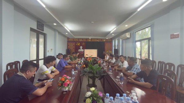 Tuyên truyền pháp luật về an toàn giao thông cho chủ phương tiện, lái xe và phụ xe Công ty Cổ phần vận tải Thái Nguyên