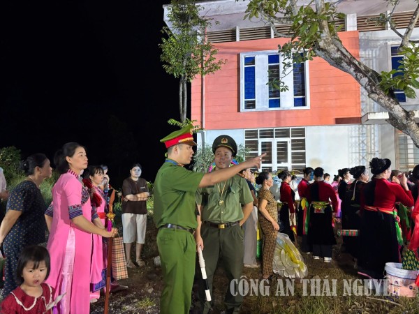 Bảo đảm an toàn chương trình nghệ thuật và vui hội trăng rằm tại xã An Khánh