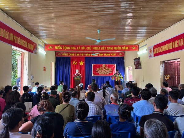 Công an xã Phúc Lộc đẩy mạnh tuyên truyền pháp luật về trật tự, an toàn giao thông