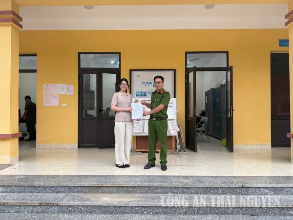 Những lá đơn tình nguyện “tiếp lửa” mùa tuyển quân