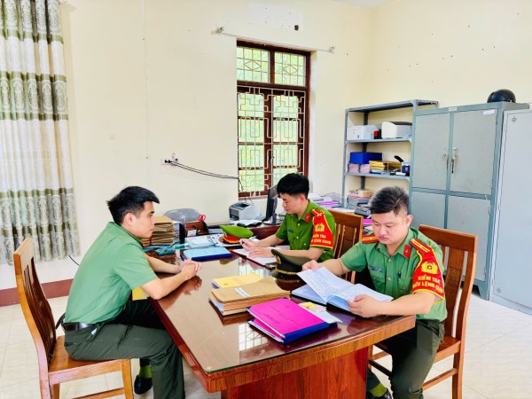 Công an xã Phú Xuyên kiểm tra, chấn chỉnh việc chấp hành Điều lệnh CAND