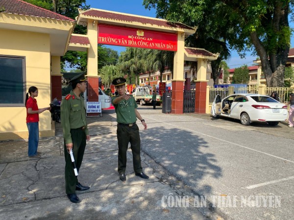 Bảo đảm an toàn Hội trại “Trăng yêu thương - Nâng bước em đến trường”