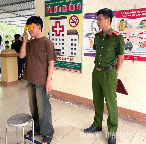 Công an xã Chợ Rã thực hiện tốt công tác khám tuyển nghĩa vụ