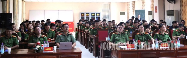 Hơn 200 đại biểu được tuyên truyền, hướng dẫn quy định mới về phòng cháy, chữa cháy