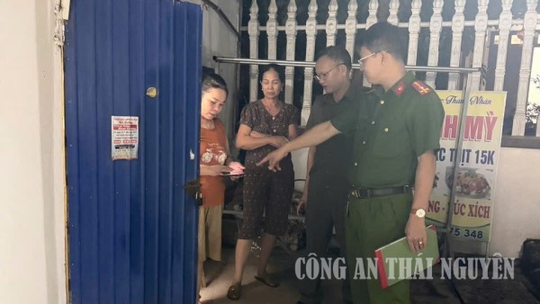 Công an xã Điềm Thụy tăng cường kiểm tra cư trú, chủ động phát hiện, xử lý vi phạm từ cơ sở