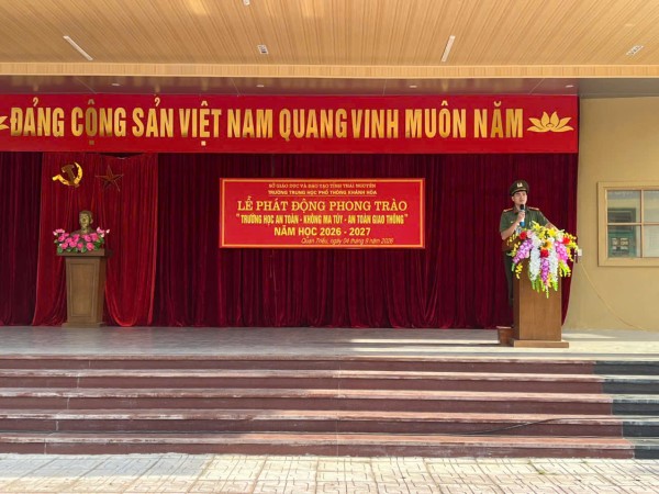 Tuyên truyền pháp luật về an toàn giao thông, phòng, chống ma túy tại Trường THPT Khánh Hòa