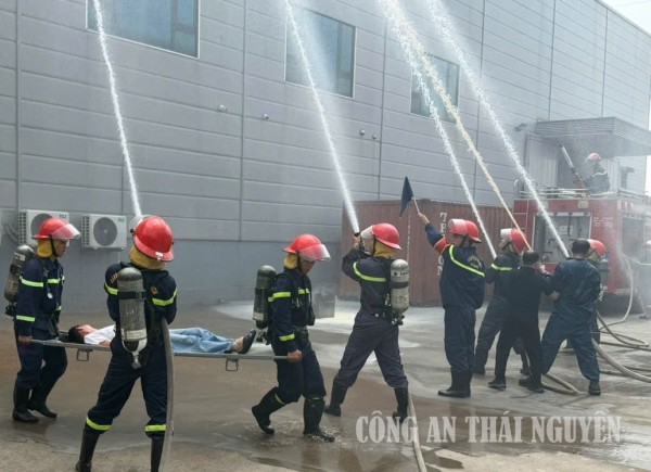 Huấn luyện nghiệp vụ phòng cháy, chữa cháy và cứu nạn, cứu hộ tại Công ty Vapco