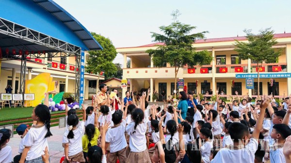 Đa dạng hình thức tuyên truyền về trật tự, an toàn giao thông