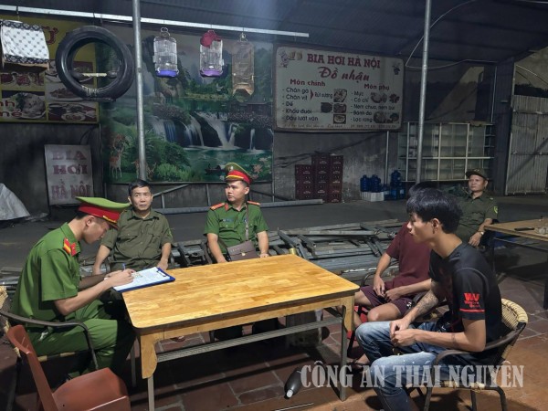 Công an phường Sông Công rà soát, kiểm tra cư trú, kịp thời phát hiện, xử lý vi phạm
