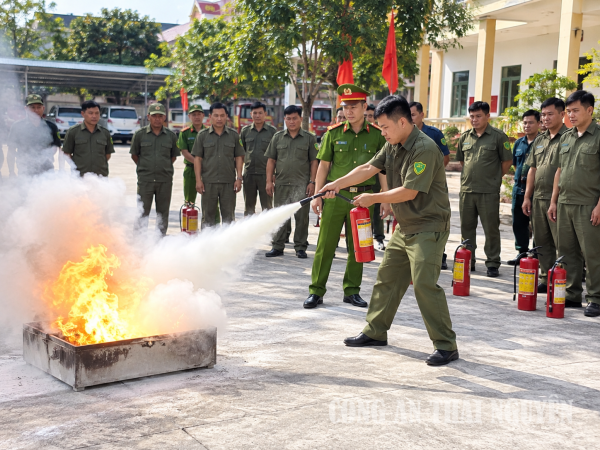 Công an xã Thành Công tập huấn nghiệp vụ phòng cháy, chữa cháy, cứu nạn cứu hộ
