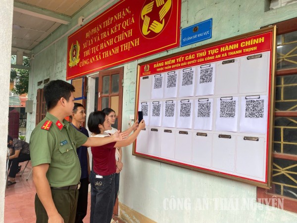 Đẩy mạnh số hoá, hướng dẫn người dân thực hiện thủ tục hành chính qua mã QR