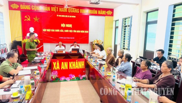 Xã An Khánh gặp mặt chức sắc, chức việc tôn giáo trên địa bàn.