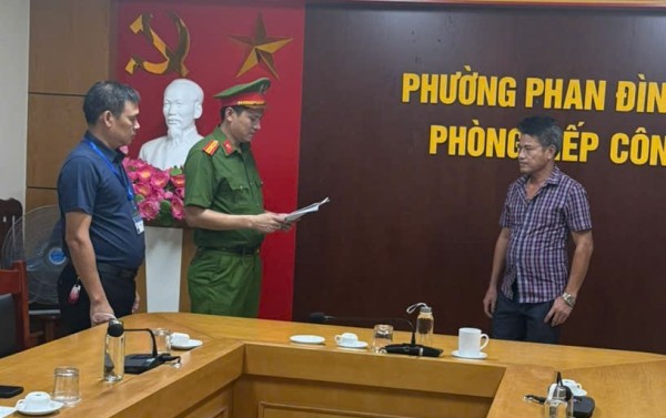 Khởi tố các đối tượng thu gom, vận chuyển, tập kết trái quy định chất thải rắn xây dựng