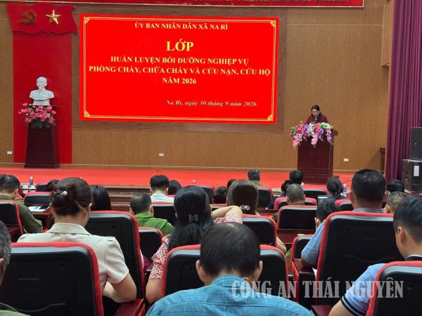 Huấn luyện, bồi dưỡng nghiệp vụ phòng cháy, chữa cháy và cứu nạn, cứu hộ tại xã Na Rì