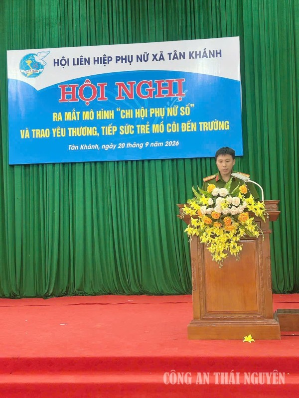 Công an xã Tân Khánh tổ chức nhiều hoạt động tuyên truyền, phổ biến, giáo dục pháp luật