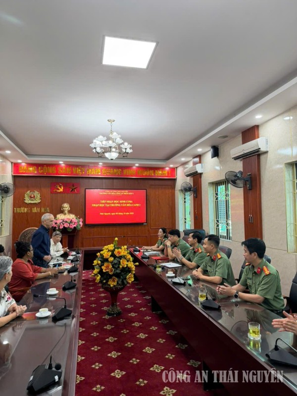 Trường Văn hóa Công an nhân dân I tiếp nhận học sinh nước cộng hòa Cu Ba