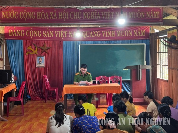 Công an xã Cao Minh tuyên truyền pháp luật về phòng, chống ma túy