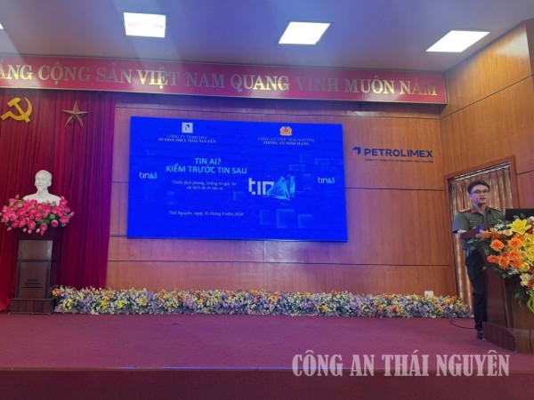 Hội nghị tuyên truyền Chiến dịch “Tin AI”