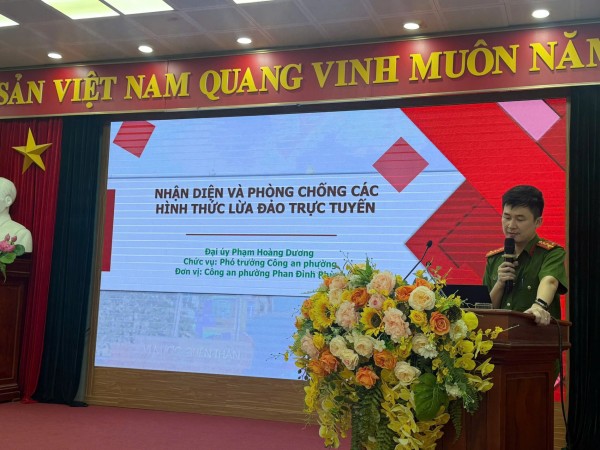 Công an phường Phan Đình Phùng tuyên truyền pháp luật về phòng, chống ma túy, lừa đảo trực tuyến