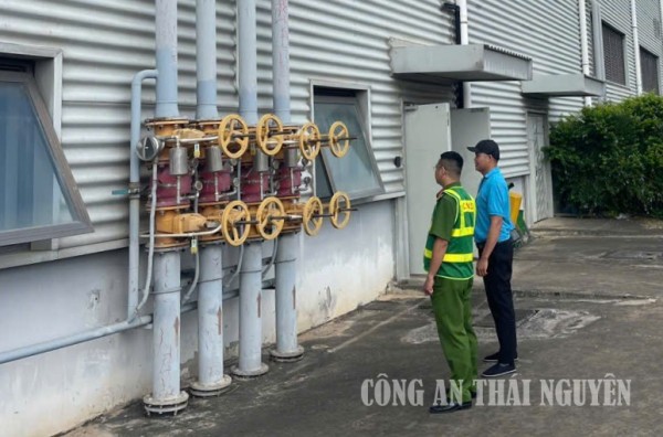 30 09 2026 Đồn Công an KCN Yên Bình phối hợp kiểm tra công tác bảo đảm an ninh, PCCC tại Công ty Trinasolar 3