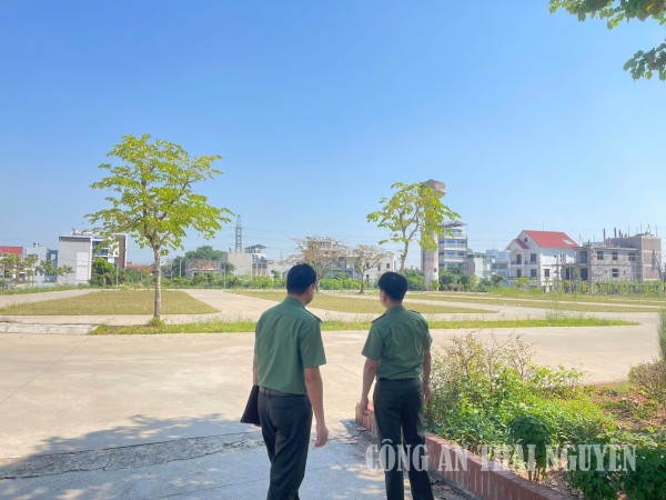 Công an phường Phan Đình Phùng khảo sát địa bàn, chuẩn bị diễn tập tác chiến trong khu vực phòng thủ