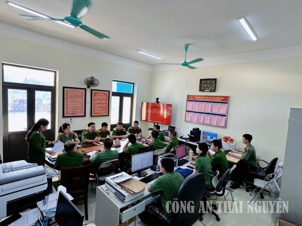 Công an xã Thanh Mai hưởng ứng ngày hội đổi mới sáng tạo và ngày chuyển đổi số quốc gia
