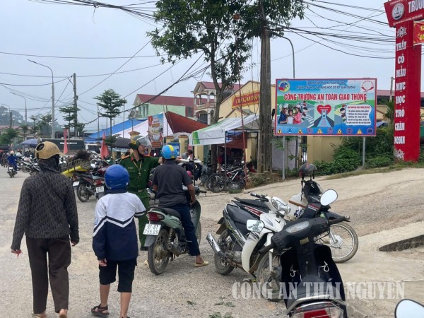 Xã Xuân Dương phát huy hiệu quả mô hình “Cổng trường an toàn giao thông”
